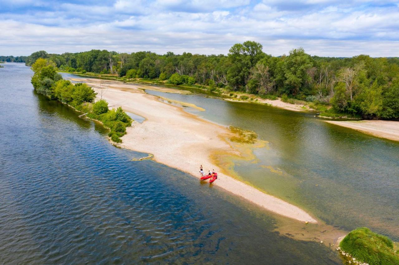 Camping De Montlouis-Sur-Loire Hotell Exteriör bild