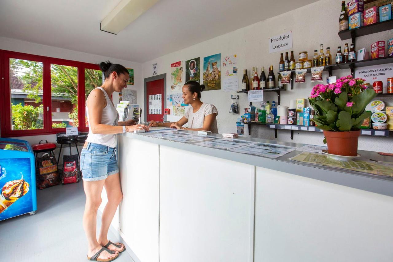 Camping De Montlouis-Sur-Loire Exteriör bild