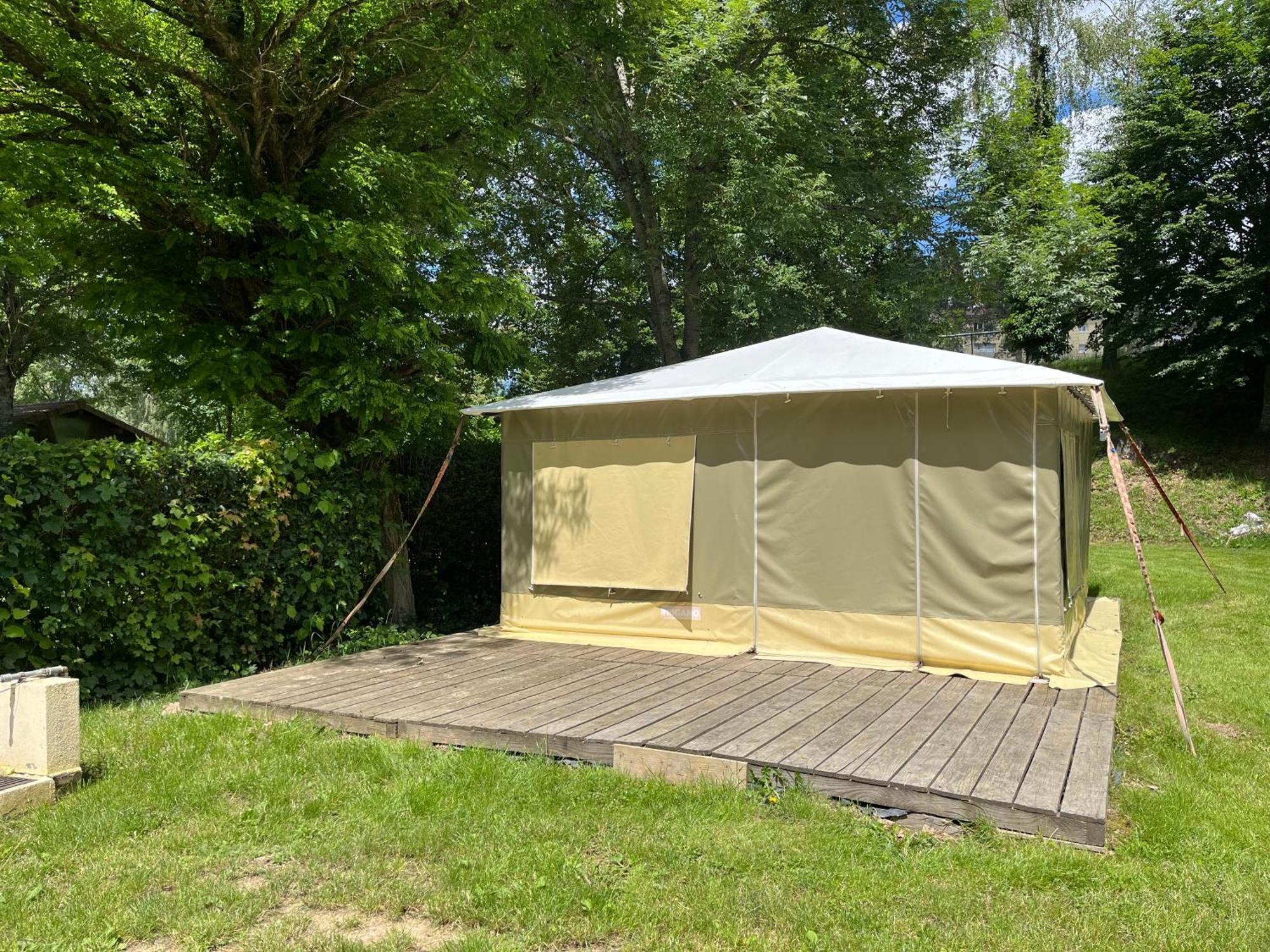 Camping De Montlouis-Sur-Loire Exteriör bild